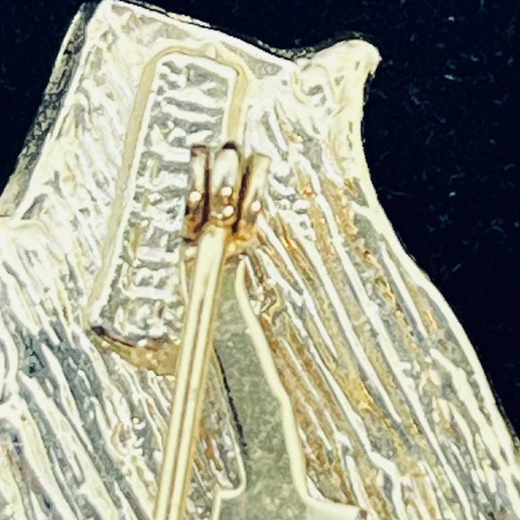 Beatrix Gold Tone, Enamel And Faux Pearl Christmas Sleigh Brooch - Picture 3 of 3